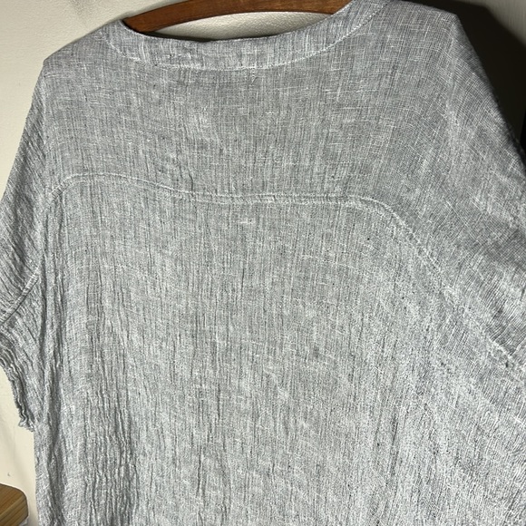 TAHARI 100% Linen Gray Gauzy Button Down Top Size Medium - Picture 11 of 16